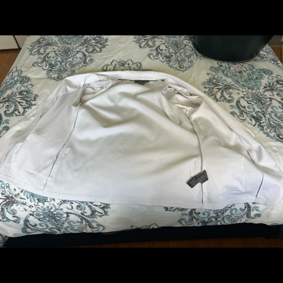 White xl blazer - Picture 8 of 8